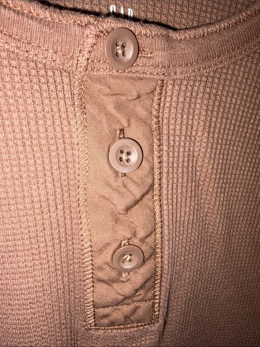 Gap- Boys Brown Thermal Henley Shirt Size Medium